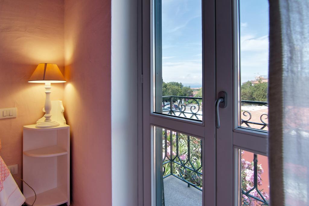 Domus Corallia-Luxury Rooms Porto Rotondo Δωμάτιο φωτογραφία